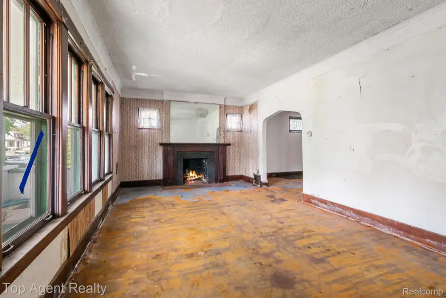 195 Eason Street, Highland Park, MI 48203 - #3