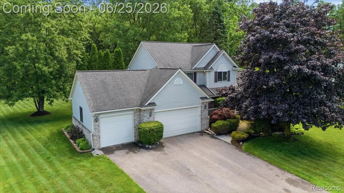 5762 Garnet Circle, Clarkston, MI 48348 - #1