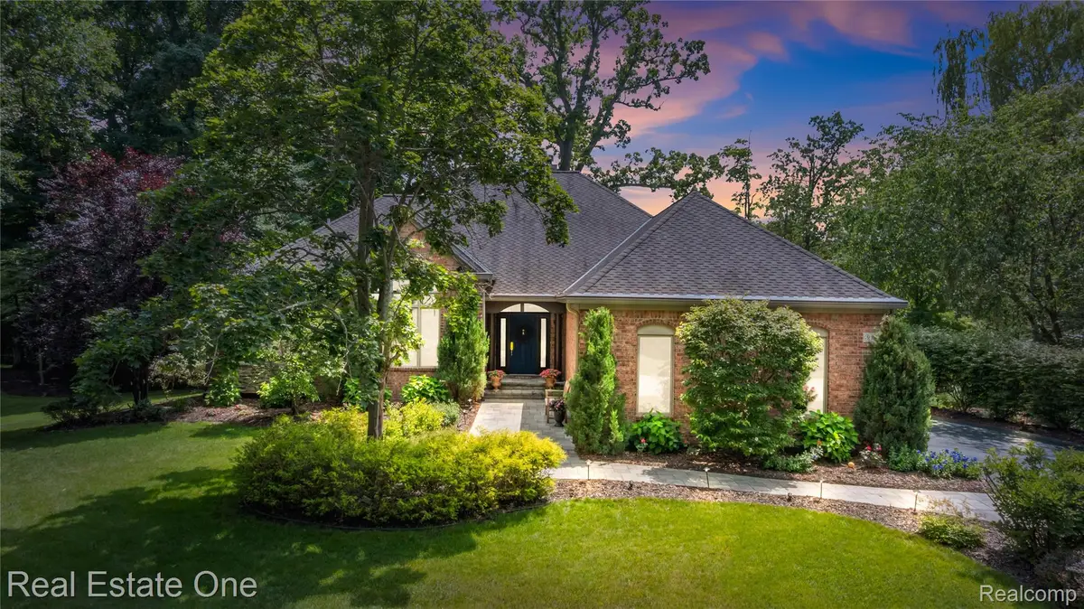 3633 Orion Oaks Drive, Orion, MI 48360 - #1