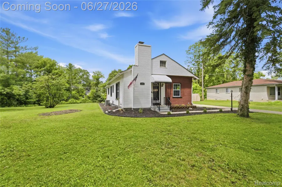 18905 Maplewood Street, Livonia, MI 48152 - #3