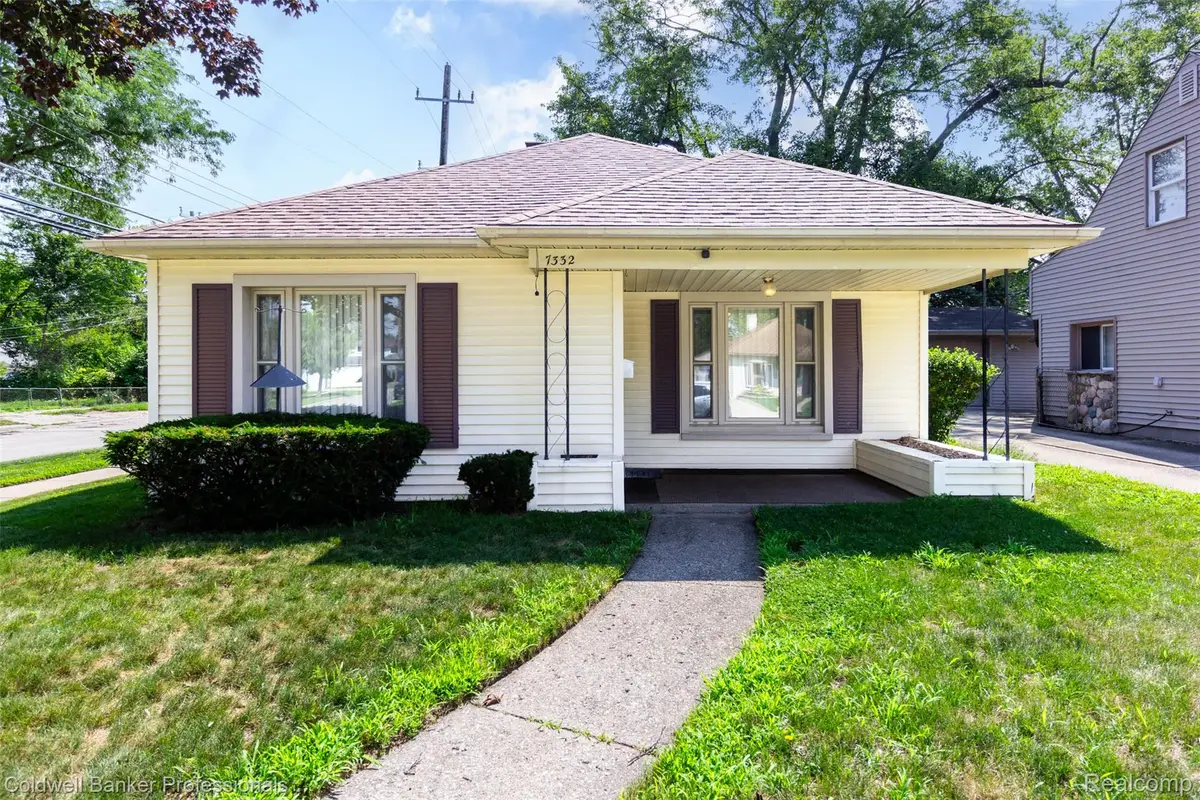 7332 N Vernon Street E, Dearborn Heights, MI 48127 - #1