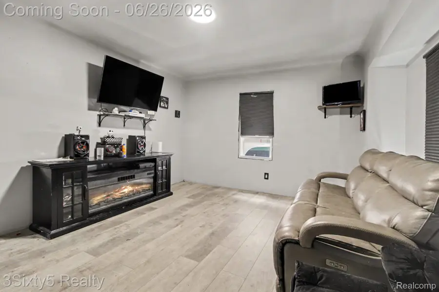 26296 Oakland Street, Inkster, MI 48141 - #3