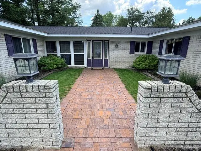 4177 Conne Mara Lane, Waterford, MI 48329 - #2
