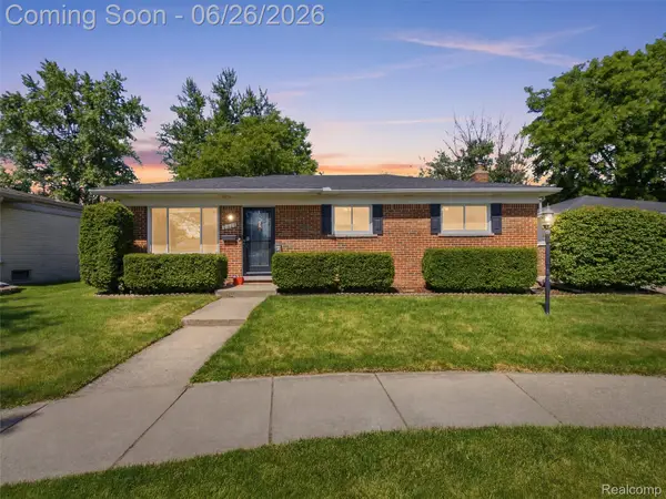40963 Flagstaff Drive, SterlingHeights, MI 48313