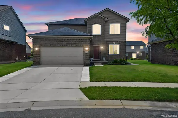 5168 Bradmore Lane, Warren, MI 48092