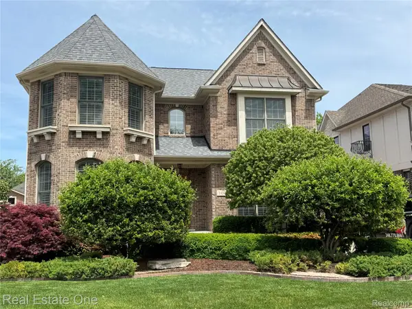 306 Woodward Avenue, Rochester, MI 48307