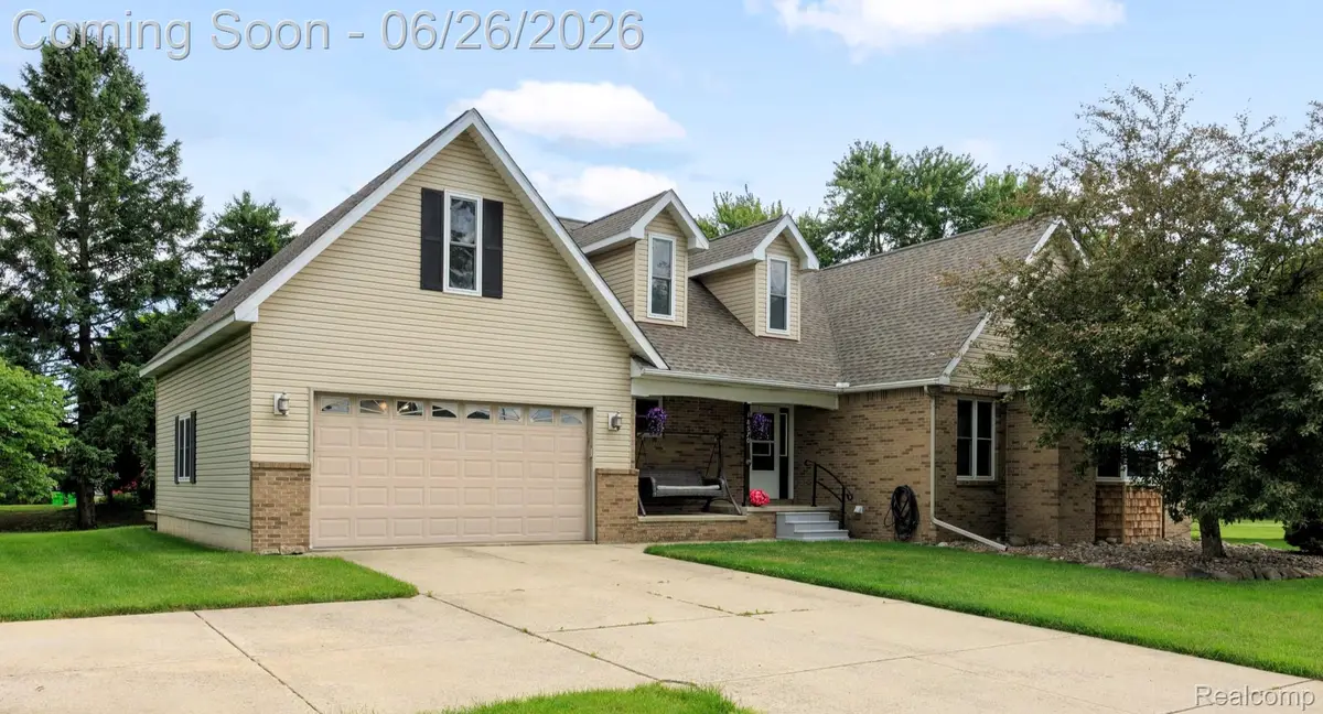 18570 Hollie Drive, Macomb, MI 48044 - #1