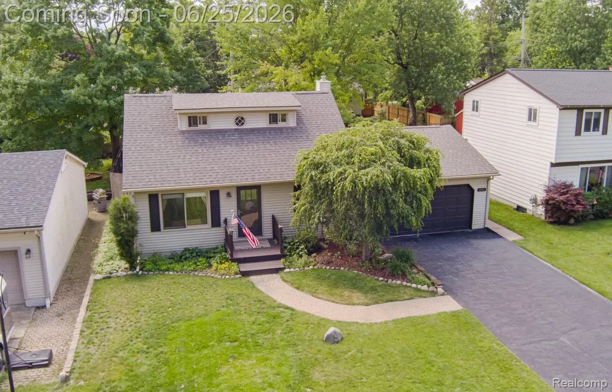 4741 Meadowbrook Avenue, Clarkston, MI 48348 - #1