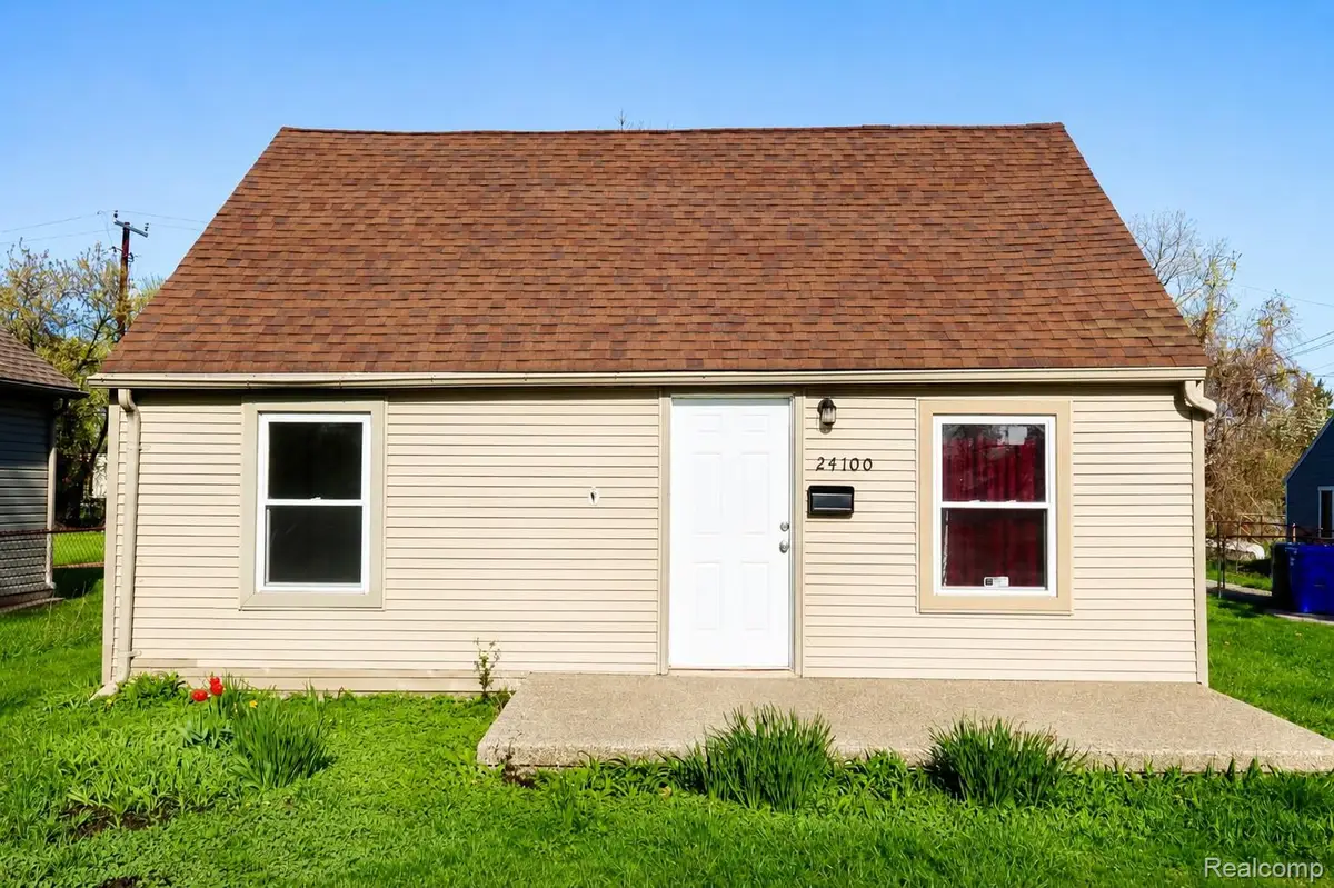 24100 Berry Avenue, Warren, MI 48089 - #1