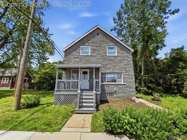 9325 E Warren Avenue, Detroit, MI 48214