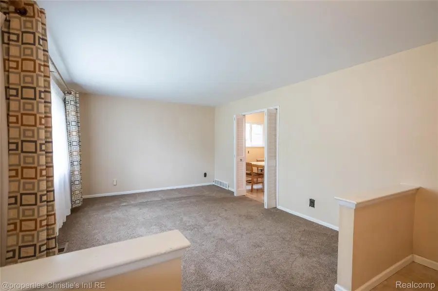 11675 Monsbrook Court, Sterling Heights, MI 48312 - #3