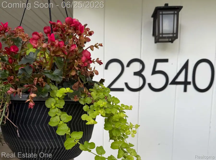 23540 Majestic, Oak Park, MI 48237 - #2