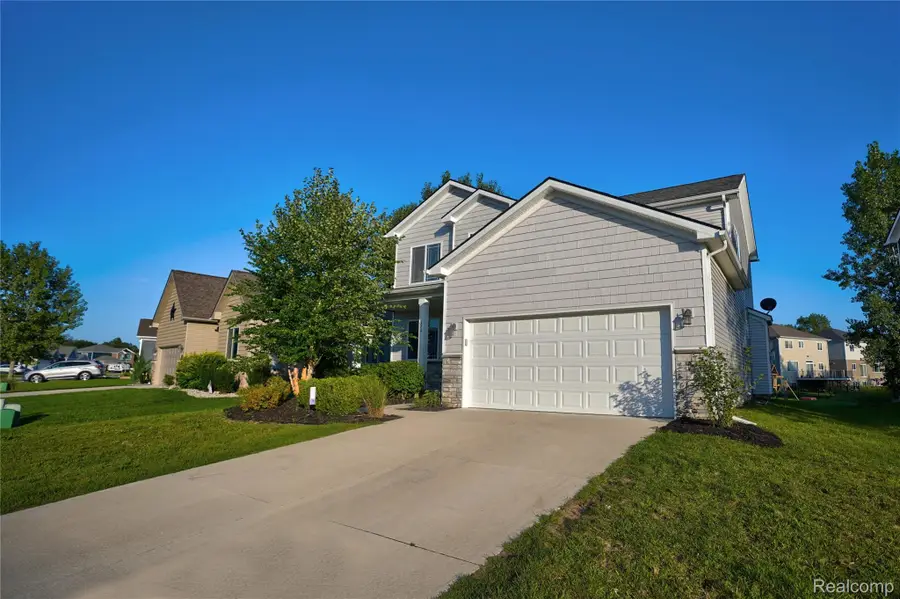 320 Hidden River E, Holly, MI 48442 - #2