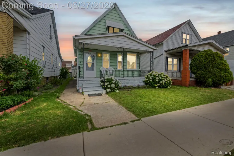 3899 Trowbridge Street, Hamtramck, MI 48212 - #2