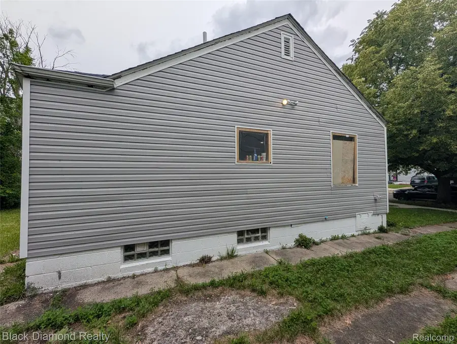 19957 Annott Street, Detroit, MI 48205 - #3