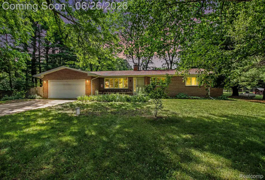 4786 E Allen Road, Webberville, MI 48892 - #2