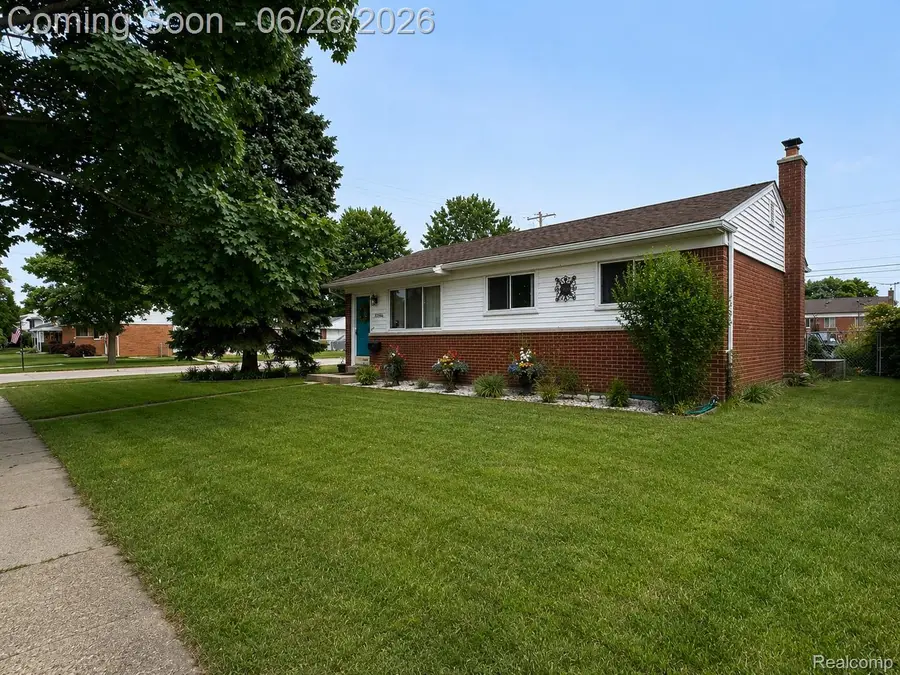 33564 Vista Way Way, Fraser, MI 48026 - #2