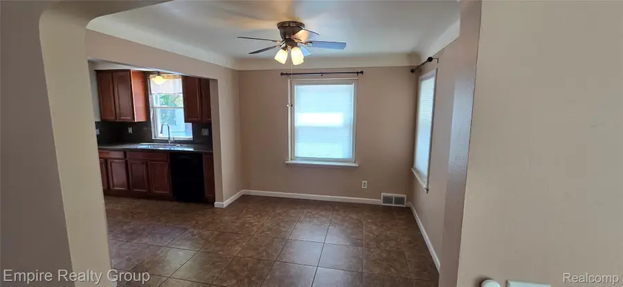 6130 Oakman Boulevard, Dearborn, MI 48126 - #3