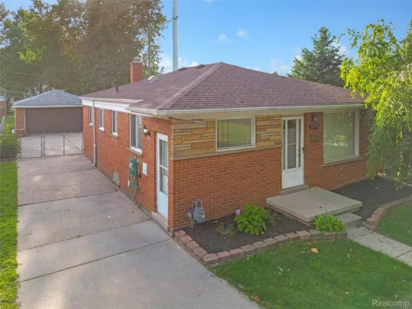 5965 N Lafayette Street, DearbornHeights, MI 48127