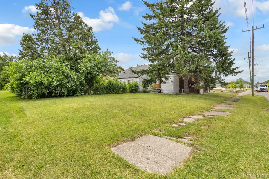 12796 Cherrylawn Street, Detroit, MI 48238 - #3