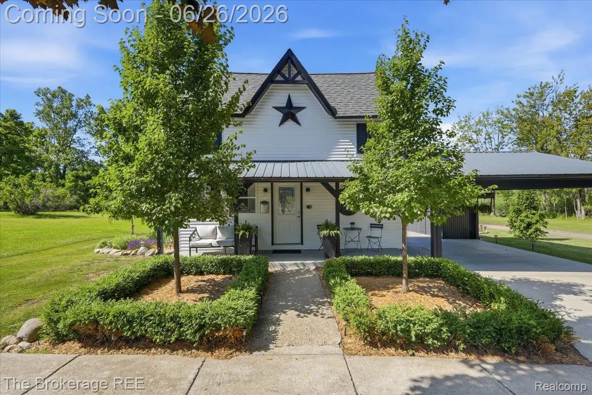208 North Street, Holly, MI 48442 - #1
