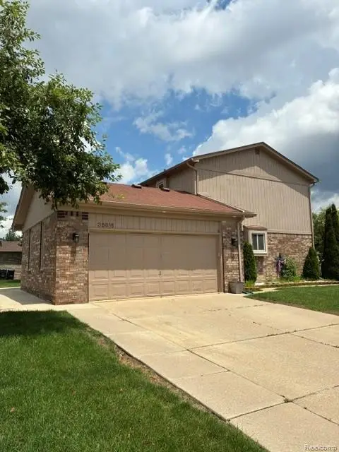 35616 Drake Drive, Sterling Heights, MI 48310 - #2