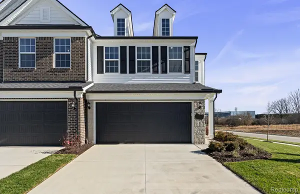 5684 Corgi Drive, AnnArbor, MI 48108