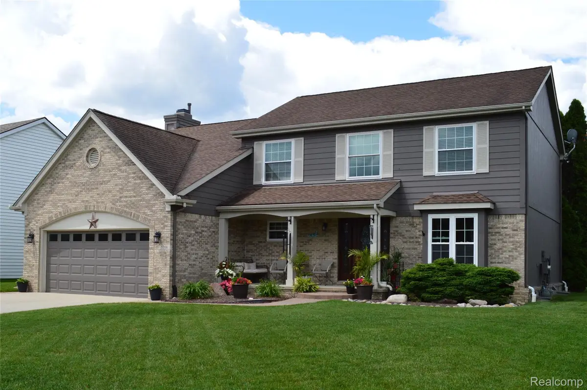 5708 Berwick Court, Clarkston, MI 48346 - #1