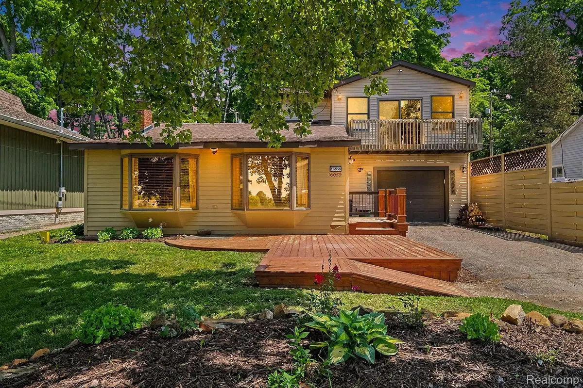 16059 Murray Rd, Byron, MI 48418 - #1