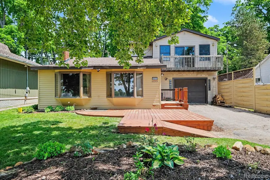 16059 Murray Rd, Byron, MI 48418 - #2