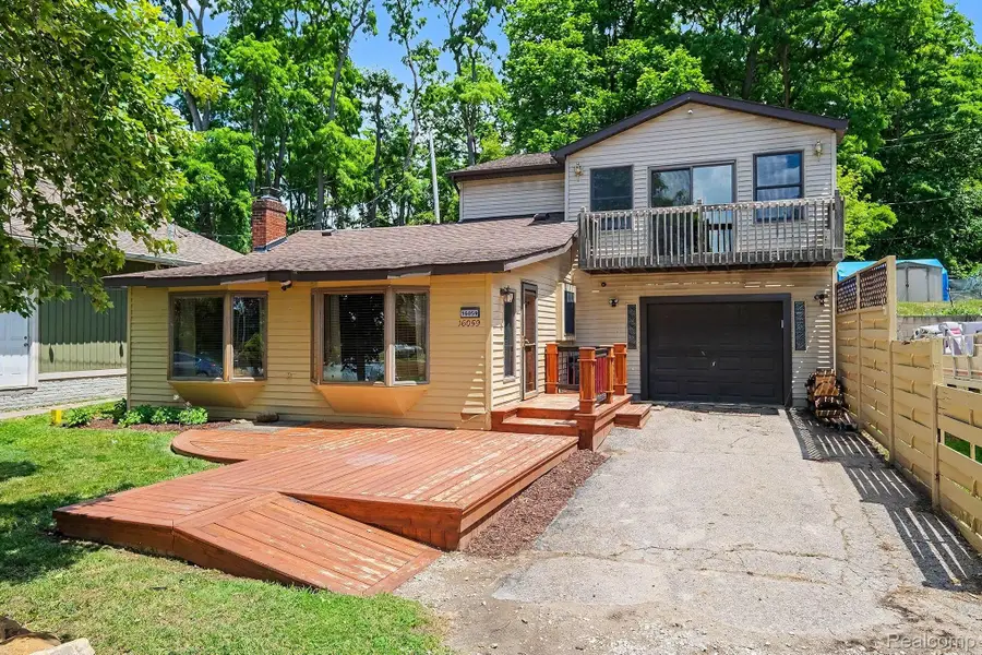 16059 Murray Rd, Byron, MI 48418 - #3