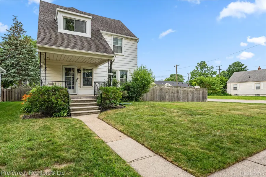 22265 Nowlin Street, Dearborn, MI 48124 - #2
