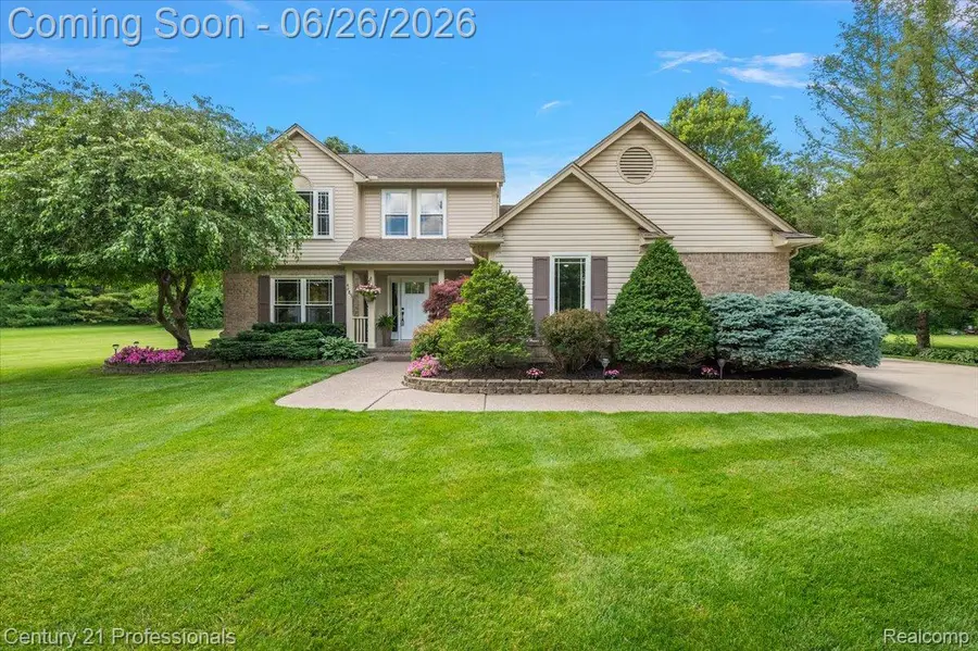 4683 Fox Chase Drive, White Lake, MI 48383 - #2