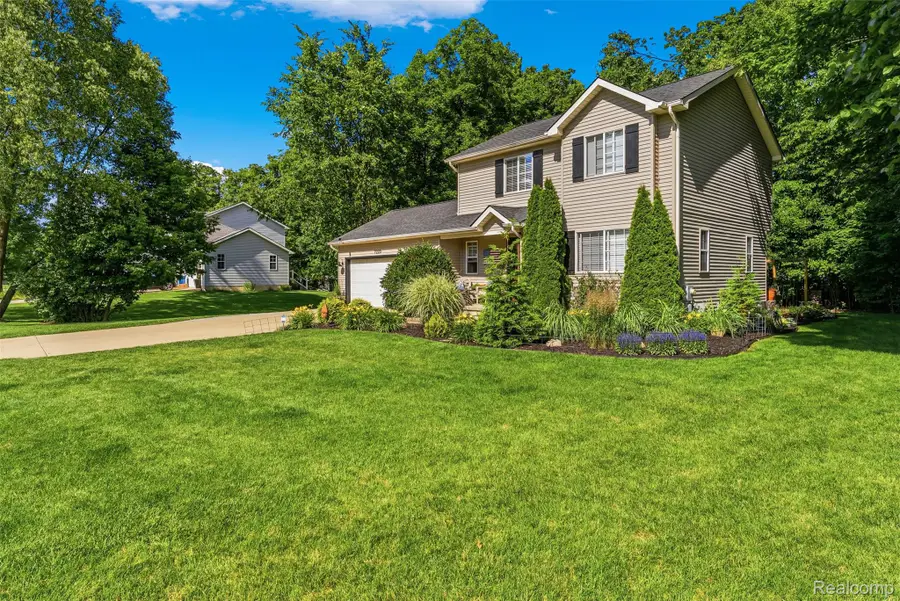 7223 Windbury Lane, Flint, MI 48507 - #3