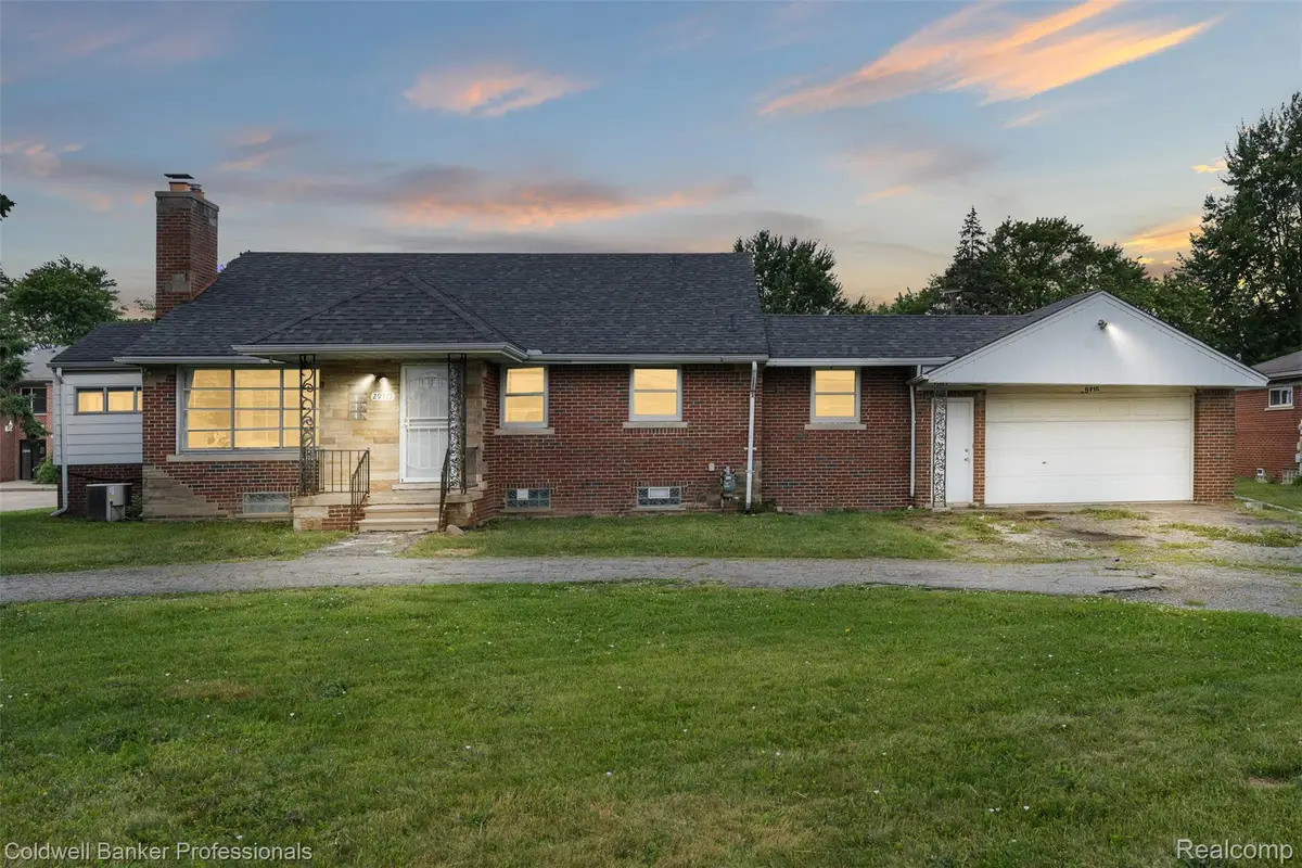 29715 Utica Road, Roseville, MI 48066 - #1