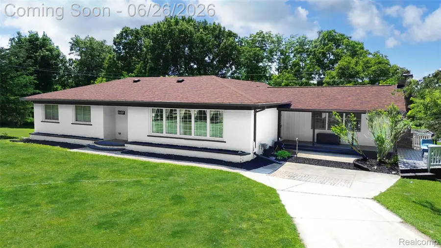 9497 Ellis Road, Clarkston, MI 48348 - #2