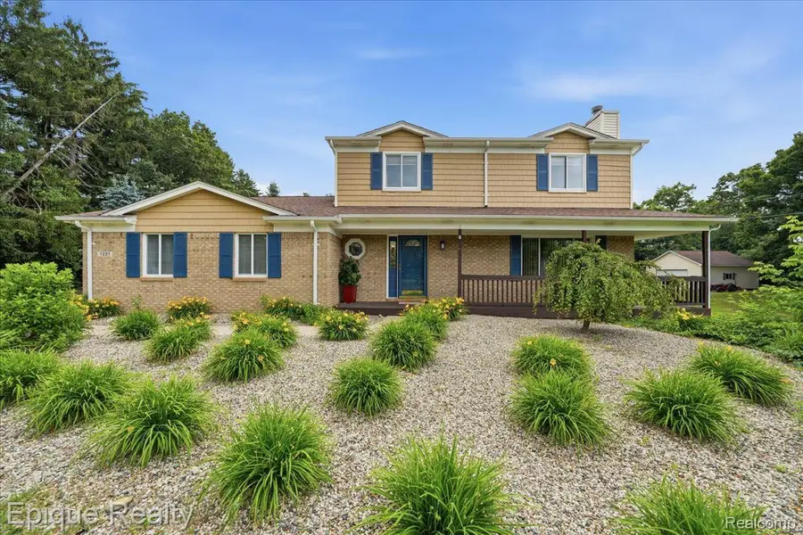 1221 Rhodes Road, Orion, MI 48360 - #3