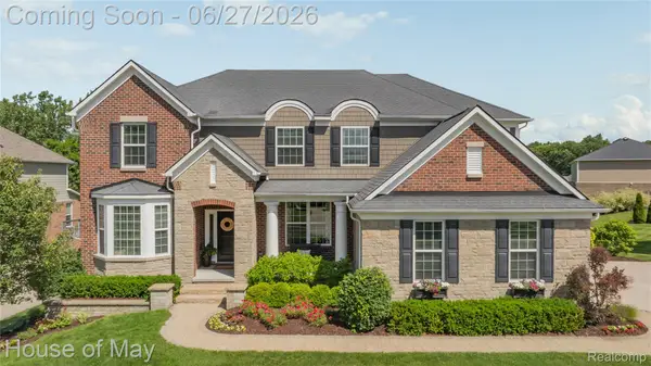 5830 Waycroft Court, CommerceTwp, MI 48382