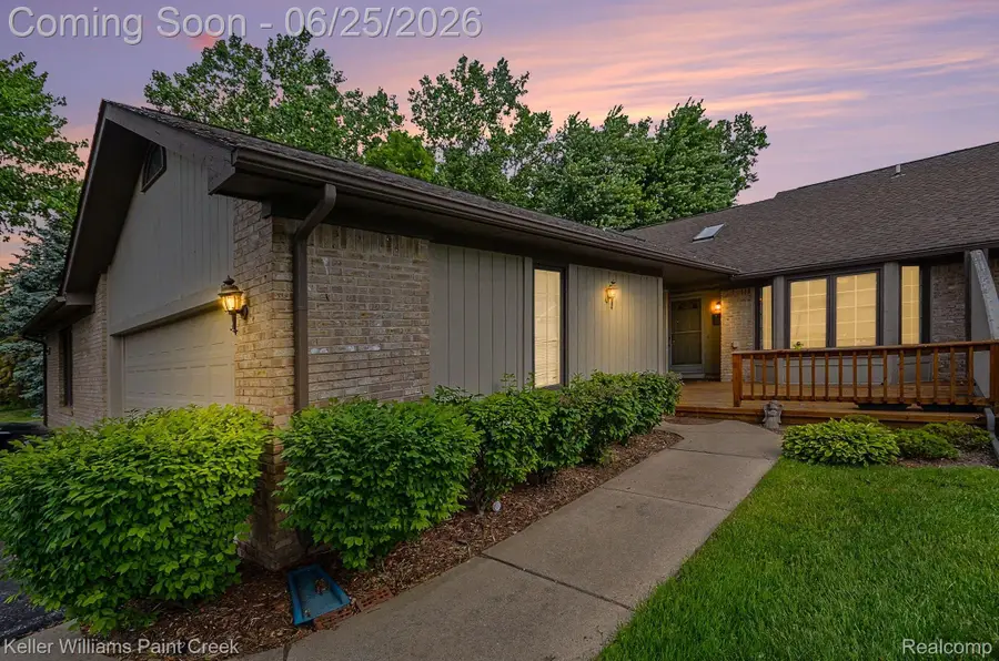 13311 Whittier Drive, Sterling Heights, MI 48312 - #2
