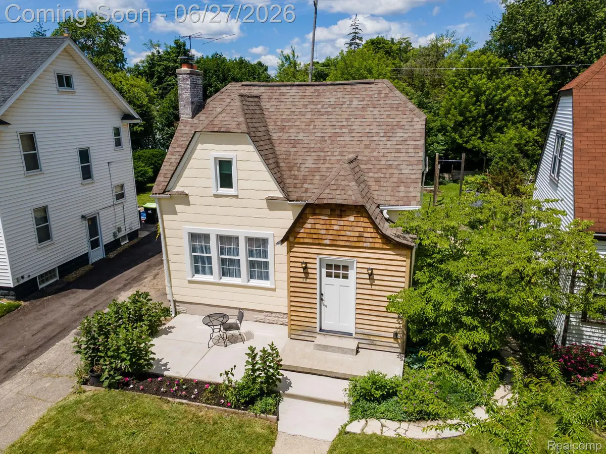 39 Mohawk Road, Pontiac, MI 48341 - #1