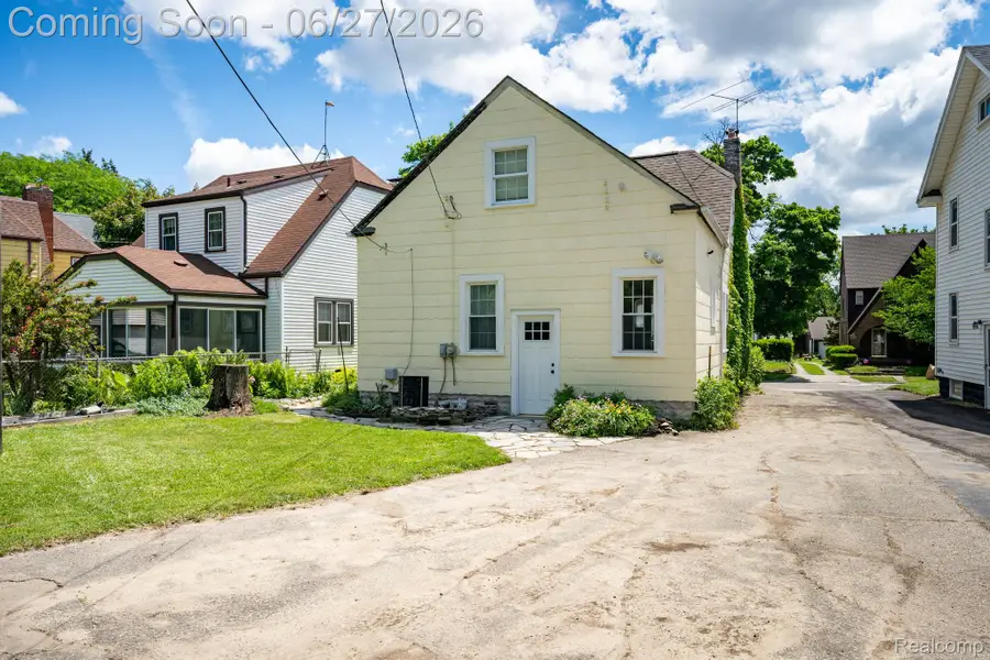 39 Mohawk Road, Pontiac, MI 48341 - #2