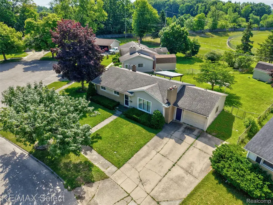 574 Poplar Street, Clio, MI 48420 - #2