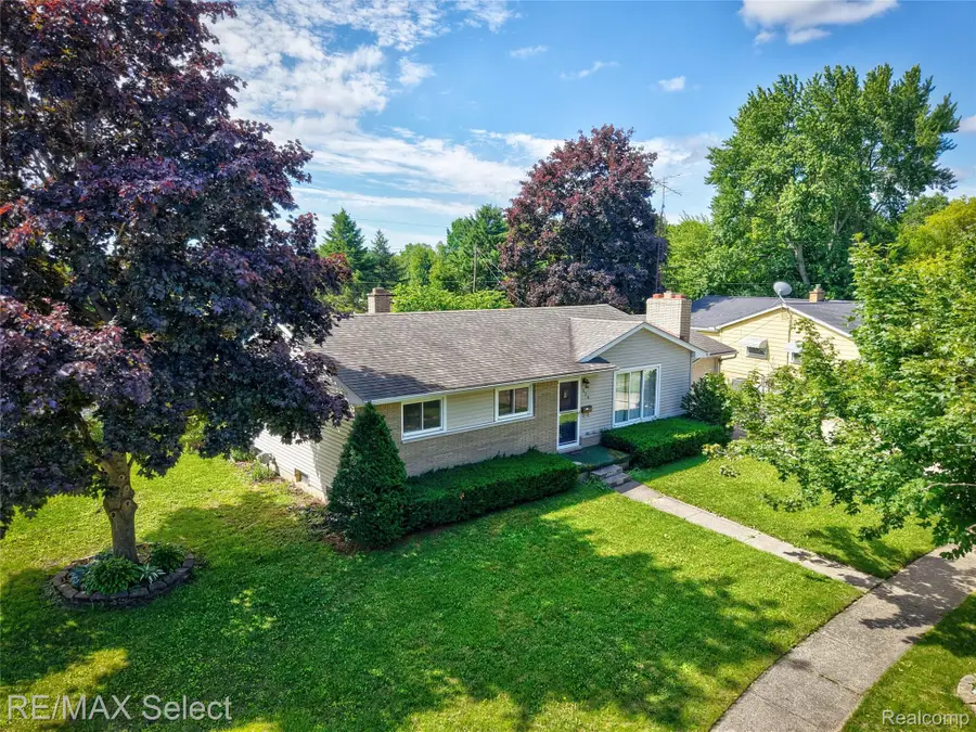 574 Poplar Street, Clio, MI 48420 - #3