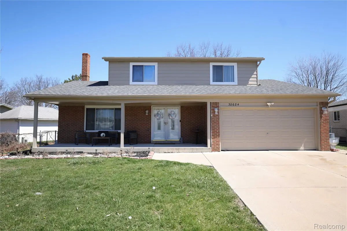 38684 Pinebrook Drive, Sterling Heights, MI 48310 - #1