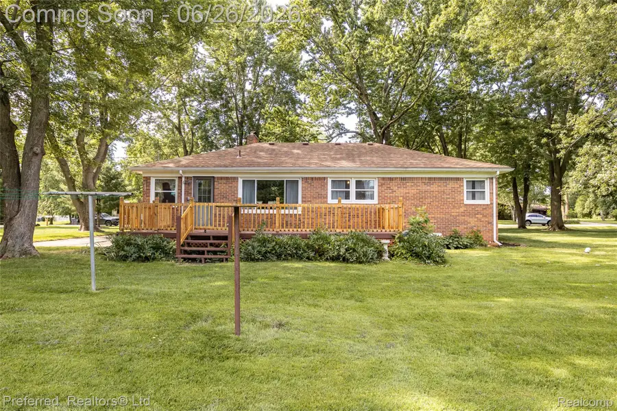 6346 Donaldson Drive, Troy, MI 48085 - #2