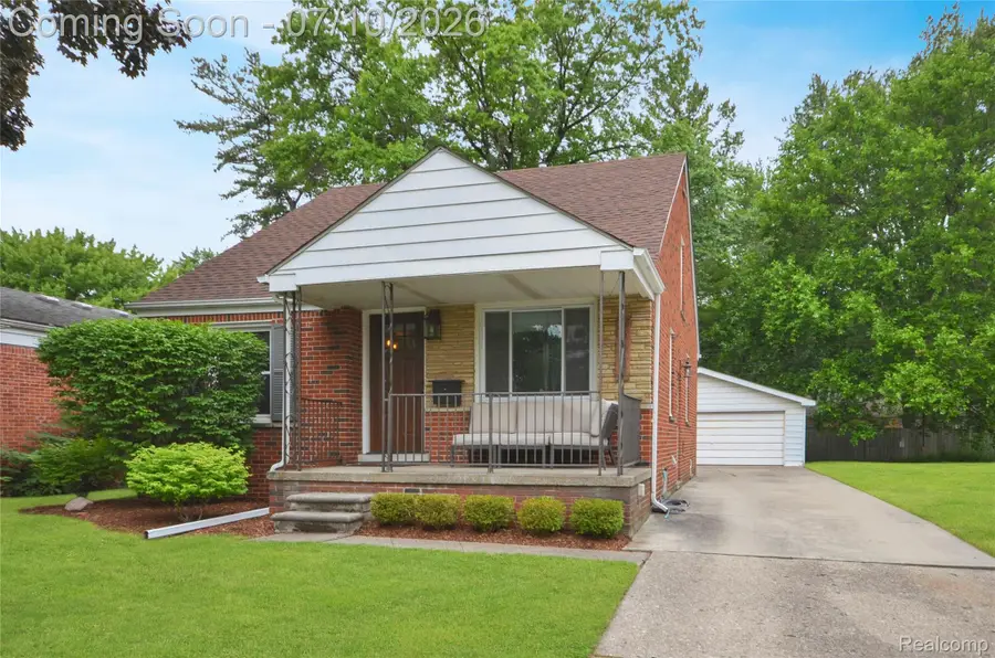 29067 Milton Avenue, Madison Heights, MI 48071 - #3