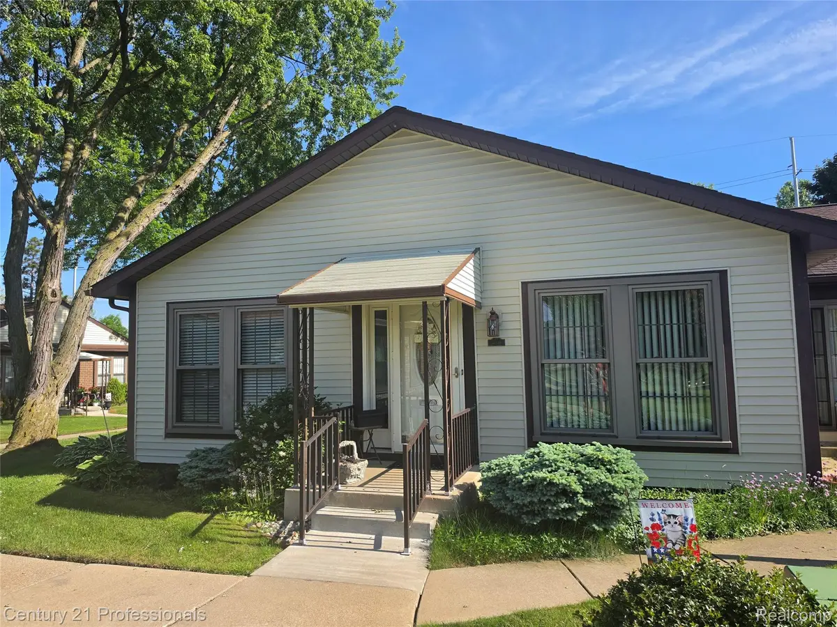 40318 Newport Drive, Plymouth, MI 48170 - #1