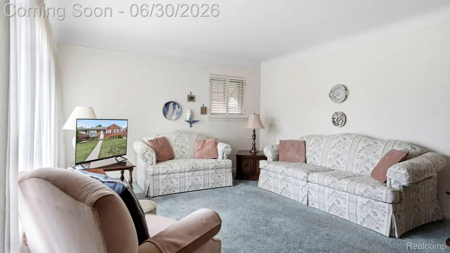 1862 Lakeview Street, Trenton, MI 48183 - #3