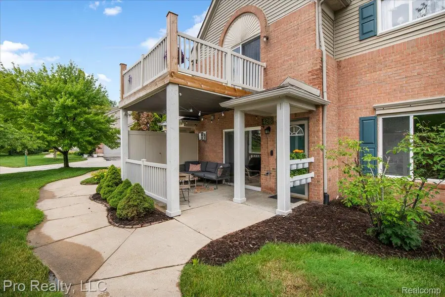 426 Marigold Circle, Westland, MI 48185 - #2