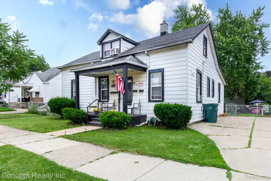 957 Park Avenue, Lincoln Park, MI 48146 - #2